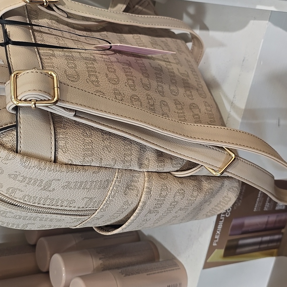 Purse - Picture 2 of 4